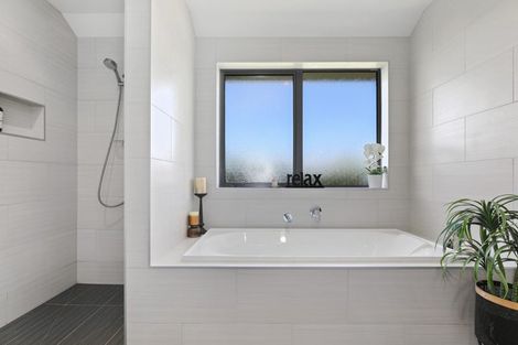 Photo of property in 11 Royal Coachman Drive, Nukuhau, Taupo, 3330