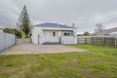 Photo of property in 12 Stuckey Street, Levin, 5510