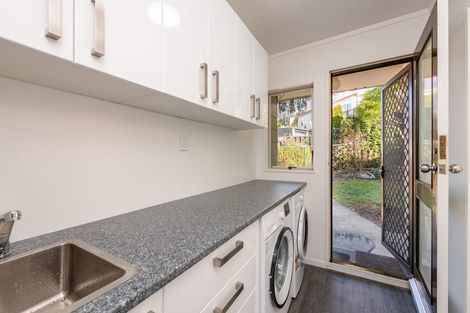 Photo of property in 7b Percy Dyett Drive, Karori, Wellington, 6012