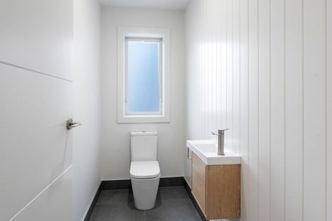 Photo of property in 7 Pihoihoi Close, Waikanae, 5036