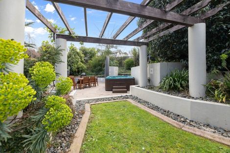 Photo of property in 15 Cashmere Place, Flagstaff, Hamilton, 3210