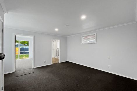 Photo of property in 5 Abraham Crescent, Milson, Palmerston North, 4414