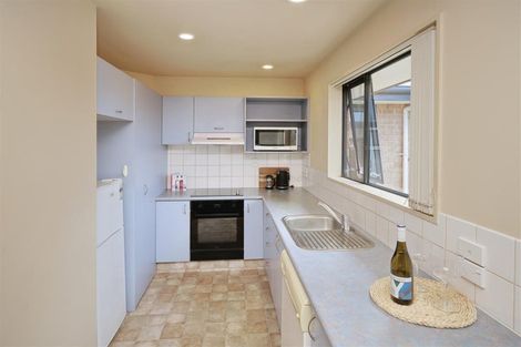 Photo of property in 8/295 Pages Road, Wainoni, Christchurch, 8061