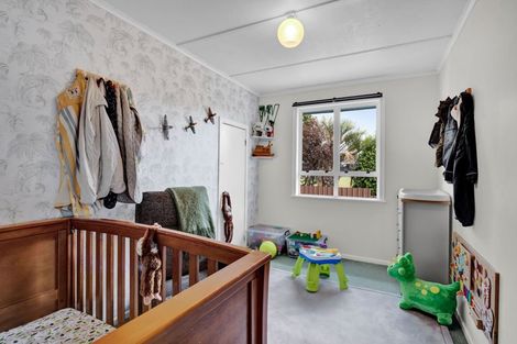 Photo of property in 7 Flint Road West, Stratford, 4332