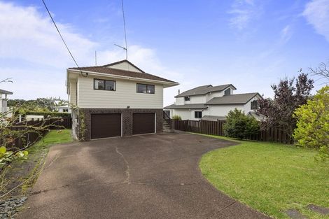 Photo of property in 4 De Luen Avenue, Tindalls Beach, Whangaparaoa, 0930