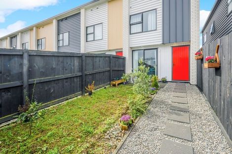 Photo of property in 95 Battalion Drive, Papakura, 2110