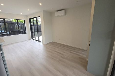 Photo of property in 3/236 Albany Highway, Schnapper Rock, Auckland, 0632