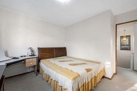 Photo of property in 3/43-53 Chivalry Road, Glenfield, Auckland, 0629