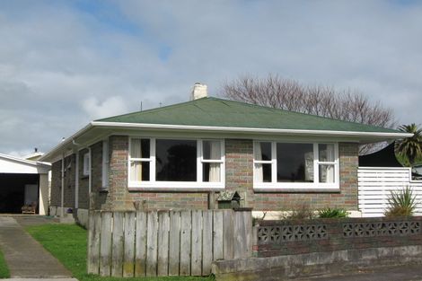 Photo of property in 20 Pamu Place, Waitara, 4320