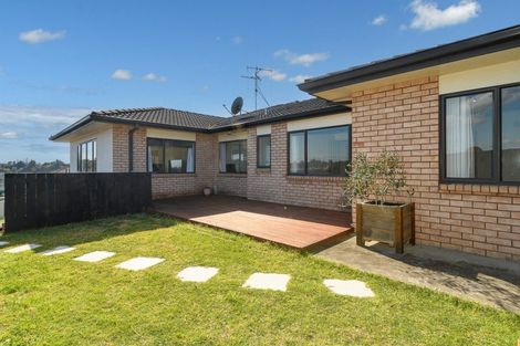 Photo of property in 79 Waterside Drive, Pyes Pa, Tauranga, 3112