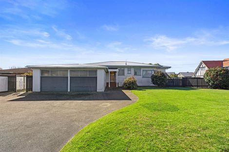 Photo of property in 173 Ngatai Road, Otumoetai, Tauranga, 3110