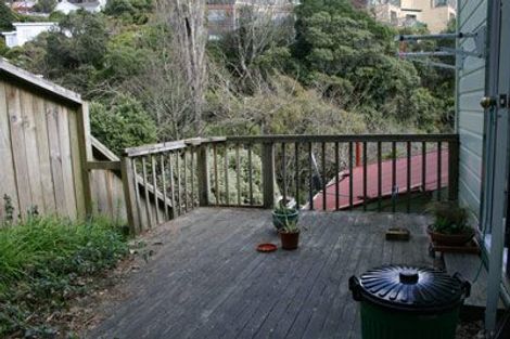 Photo of property in 143 Wadestown Road, Wadestown, Wellington, 6012