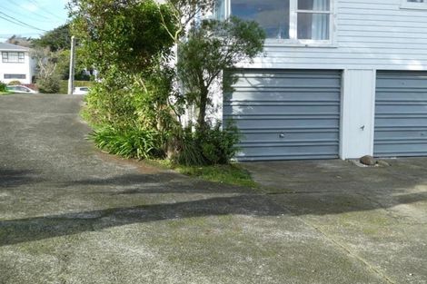 Photo of property in 11a Oswald Crescent, Paparangi, Wellington, 6037