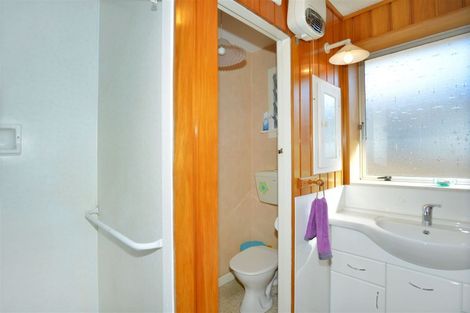 Photo of property in 32 Dunedin Street, Redwood, Christchurch, 8051