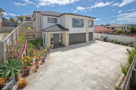 Photo of property in 51 Saralee Drive, Manurewa, Auckland, 2105