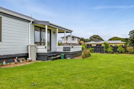 Photo of property in 16 Pohutukawa Drive, Opunake, 4616