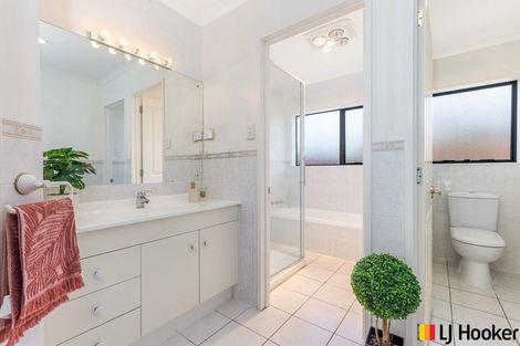 Photo of property in 11 Trossach Place, Wattle Downs, Auckland, 2103