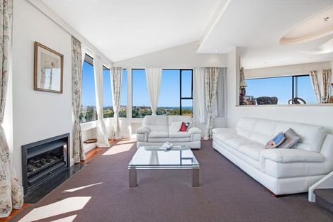 Photo of property in 52 Balboa Drive, Matakatia, Whangaparaoa, 0930