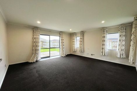 Photo of property in 11 Wessex Place, Rototuna North, Hamilton, 3210
