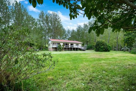 Photo of property in 96 Pomona Road, Kumeu, 0891