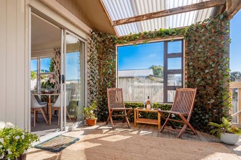 Photo of property in 5a Moewai Park Road, Whitianga, 3510