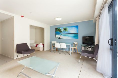Photo of property in Atlas Apartments, 7/49 Maunganui Road, Mount Maunganui, 3116