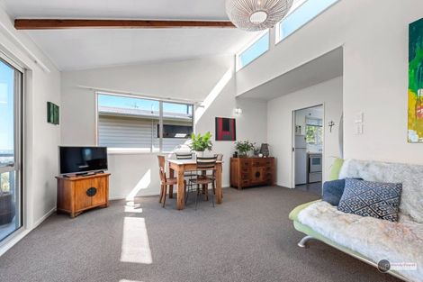 Photo of property in 3 Sunshine Crescent, Kelson, Lower Hutt, 5010