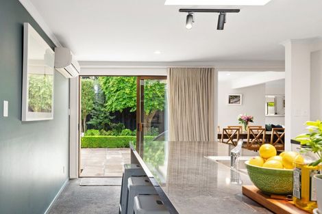 Photo of property in 79 Idris Road, Fendalton, Christchurch, 8052