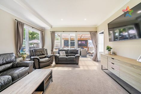 Photo of property in 56 Bledisloe Crescent, Wainuiomata, Lower Hutt, 5014