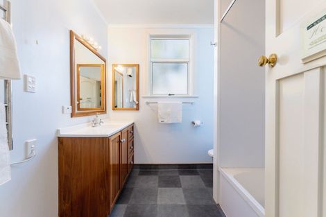 Photo of property in 19 Oakland Street, Andersons Bay, Dunedin, 9013