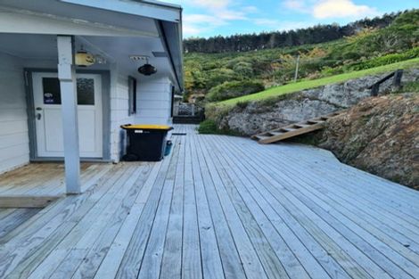 Photo of property in 9 Westra View, Tawa, Wellington, 5028