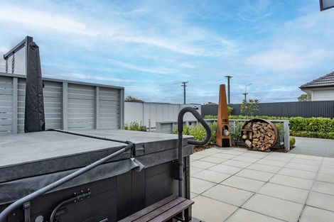Photo of property in 55 Vivian Street, Burwood, Christchurch, 8083