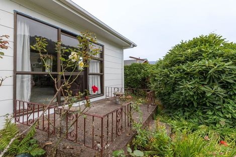 Photo of property in 80 Main Road, Harihari, 7884