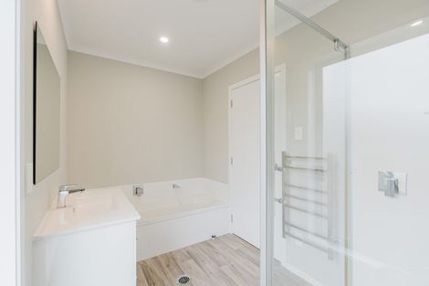 Photo of property in 2b Yorkshire Road, Silverdale, Hamilton, 3216