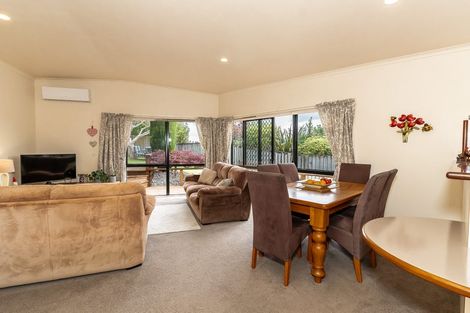 Photo of property in 3 Melfort Place, Nawton, Hamilton, 3200