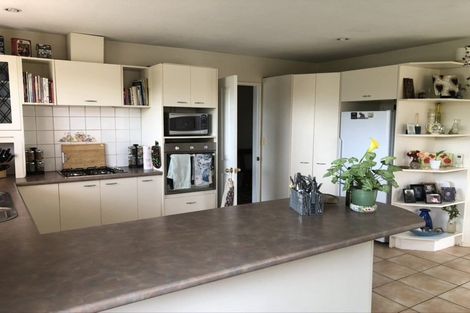 Photo of property in 77 Kotuku Crescent, Woolston, Christchurch, 8023