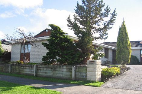 Photo of property in 106 John F Kennedy Drive, Milson, Palmerston North, 4414
