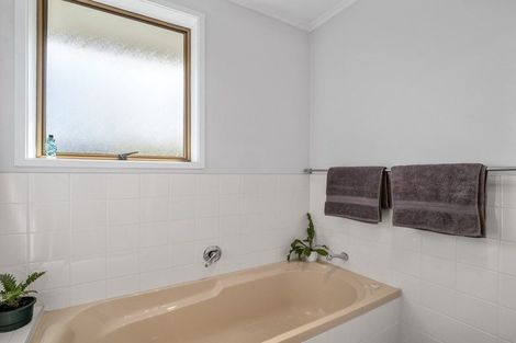 Photo of property in 85 Weatherly Road, Torbay, Auckland, 0630