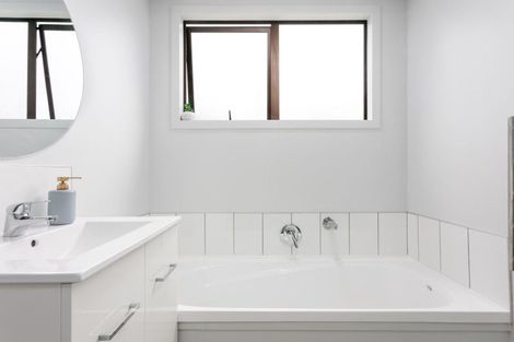 Photo of property in 102 Valley Road, Mangapapa, Gisborne, 4010