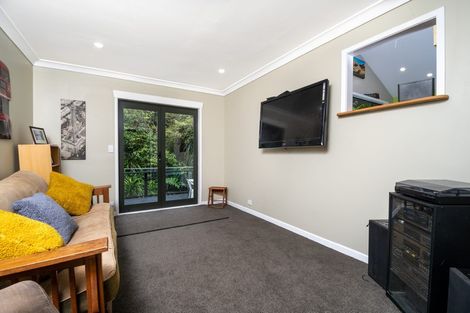 Photo of property in 36 Turanga Road, Henderson Valley, Auckland, 0612