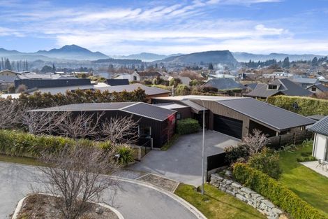 Photo of property in 13 Eden Close, Wanaka, 9305