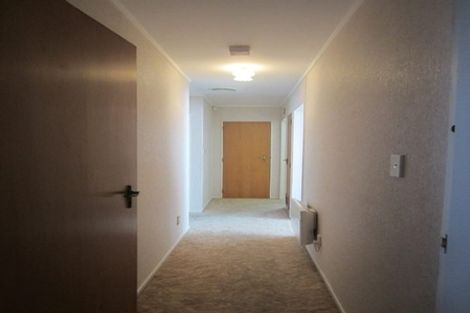 Photo of property in 48a Oxford Street, Tawa, Wellington, 5028