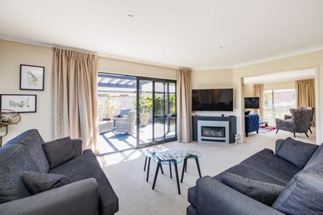 Photo of property in 2 Buttonwood Court, Milson, Palmerston North, 4414