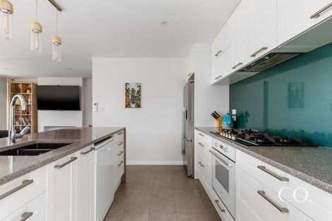 Photo of property in 1 Karewa Parade, Papamoa Beach, Papamoa, 3118