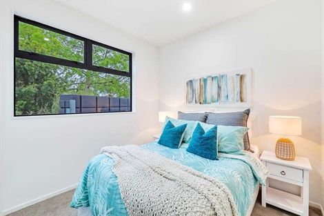 Photo of property in 4 Springbank Lane, Te Atatu Peninsula, Auckland, 0610