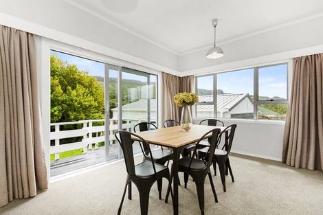 Photo of property in 22 Ngatitoa Street, Tawa, Wellington, 5028