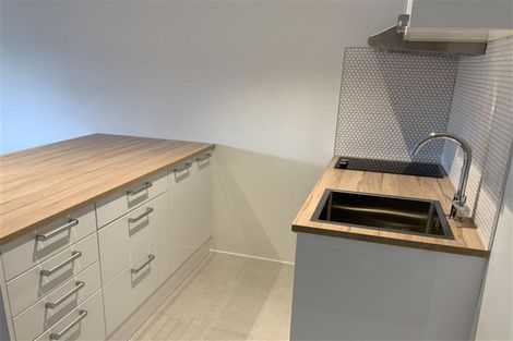 Photo of property in 27a/30 Westward Ho, Glen Eden, Auckland, 0602