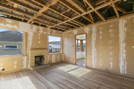 Photo of property in 5 Ngaio Street, Wainuiomata, Lower Hutt, 5014