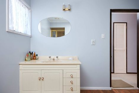 Photo of property in 2 Heatherlea Street, Outer Kaiti, Gisborne, 4010