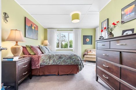 Photo of property in 356 Cambridge Terrace, Naenae, Lower Hutt, 5011